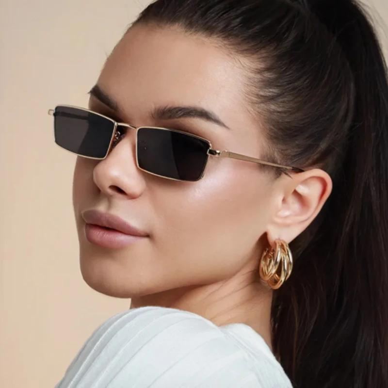 Fashion Small Frame Square Metal Sunglasses Women INS Luxury Street Photography Eyeglasses Sunshade Retro Unisex Sun Glasses